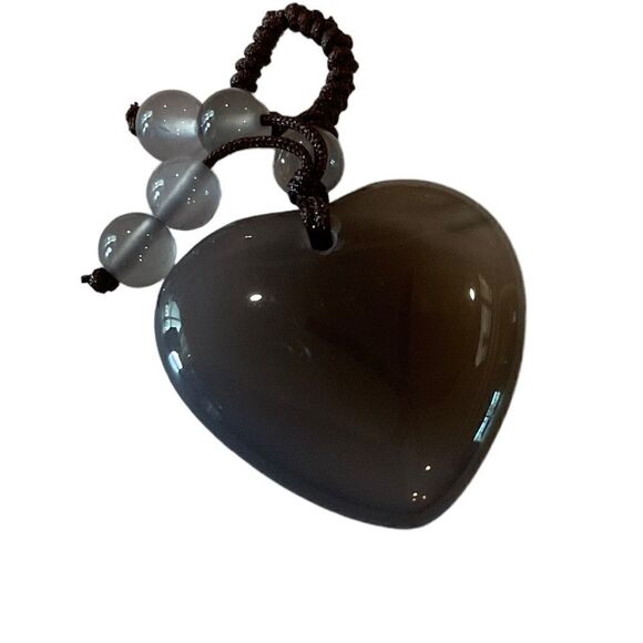 Gorgeous Grey Agate Heart Charm - Picture 1 of 2